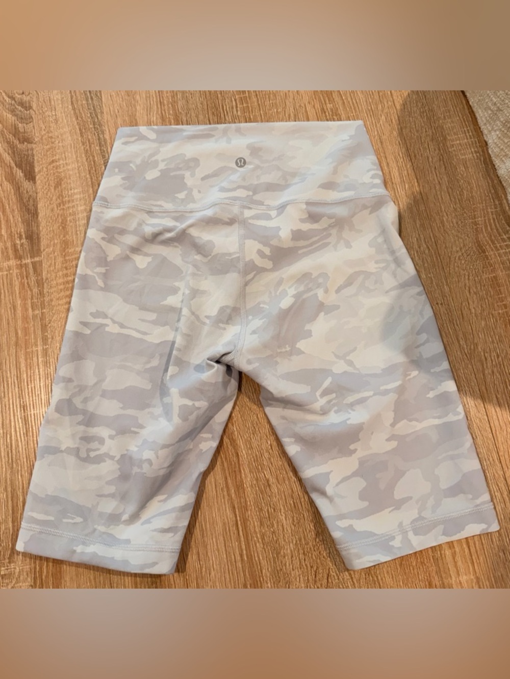 Lululemon Wunder Under High-Rise Biker Shorts Camo Size 8